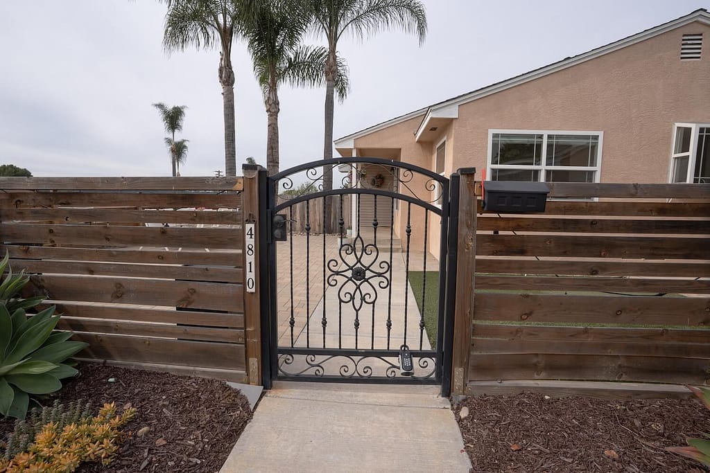 4810 Twain Ave Front Gate